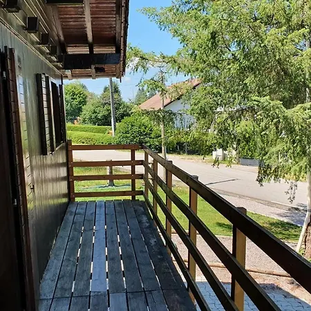 Chalet Le Chandeley シャレー